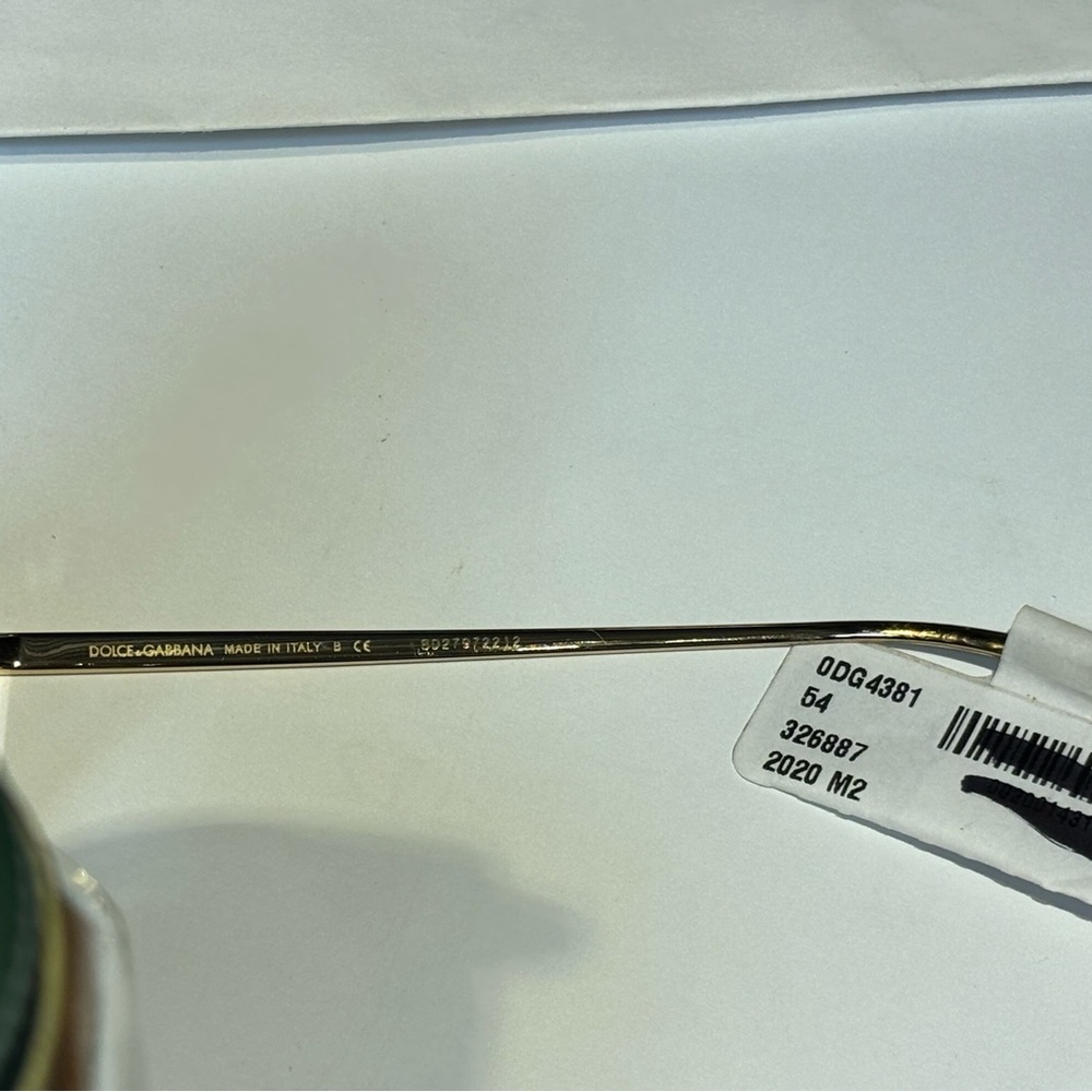 New Dolce & Gabbana DG4381 3268/87 Grey Cat-Eye Sunglasses with Gold Detail - Picture 11 of 13